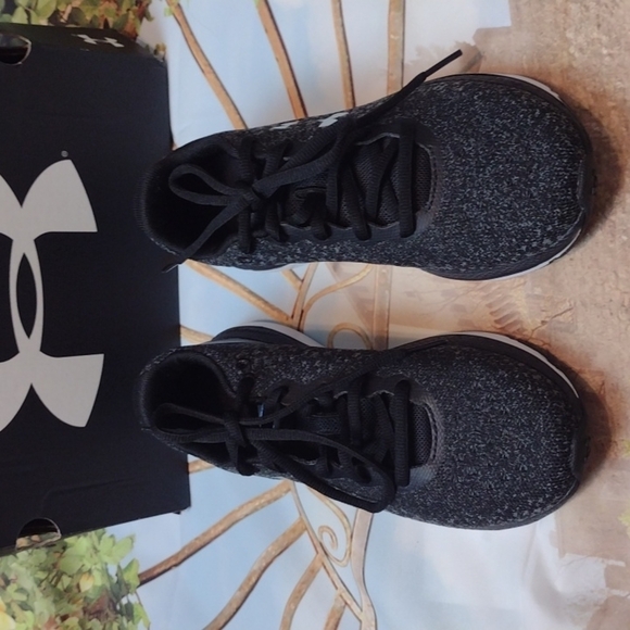 UNDER armour charged impulse knit shoes size 6 - Picture 3 of 8